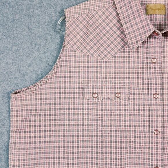 Wrangler Women's Sleeveless Shirt Pearl Snap Pink Plaid Button Up 2 Pockets XL - Picture 3 of 8